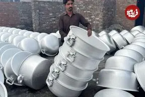 ببینید| مراحل بازیافت ضایعات آلومینیومی و تبدیل آنها به قابلمه در پاکستان