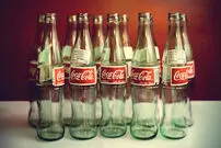 (عکس) گران‌فروشی شیشه نوشابه دردسر شد