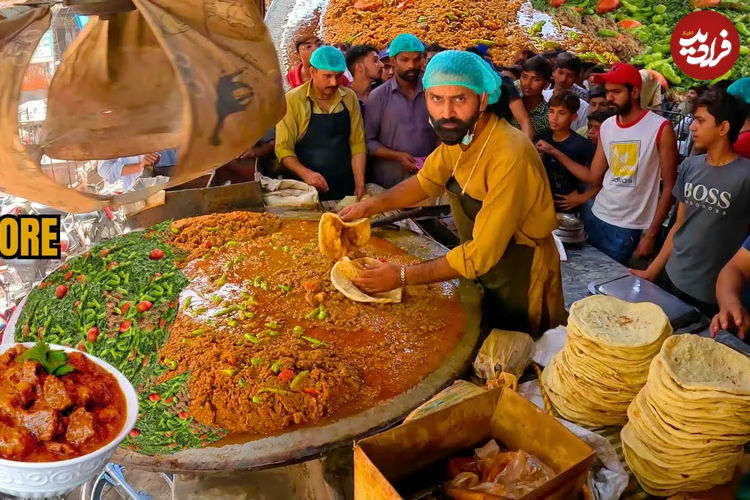 (ویدئو) غذای خیابانی در پاکستان؛ پخت یک غذای محبوب لاهوی با جگر گاو و بره