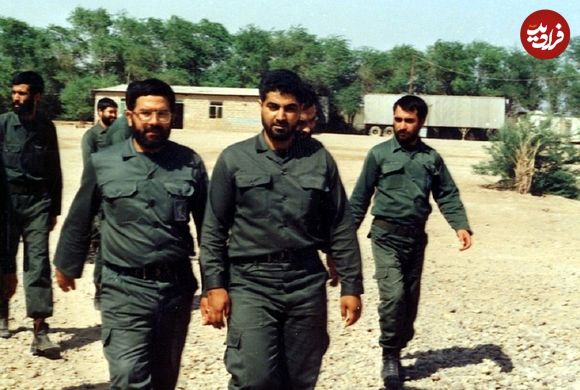 عکس؛ سفر در زمان؛ «سردار سلیمانی سوار بر پاترول و در جبهه» در دهه 60 