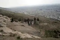 عکس| سفر به ایران قدیم؛ منظرۀ «شیراز و باغ دلگشا» از «چاه قلعه بندر» در دوران قاجار