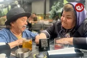 عکس؛ جشن تولد ساده بازیگر کوتاه قامت ایران در کنار خانواده‌اش