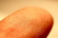 آیا هکرها می‌توانند از روی عکس، اثر انگشت شما را سرقت کنند؟