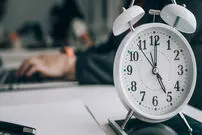 دردسر «ساعت کاری»‌ ادارات برای مردم، دولت و مجلس!