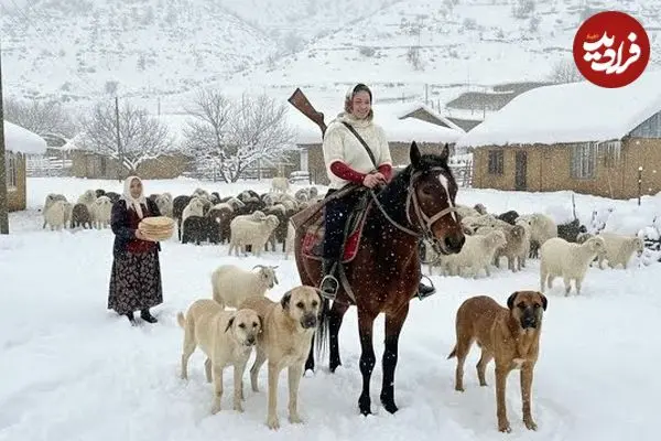 ببینید| غذای روستایی در ایران؛ پخت خوراک سنتی با کدو حلوایی در هوای برفی