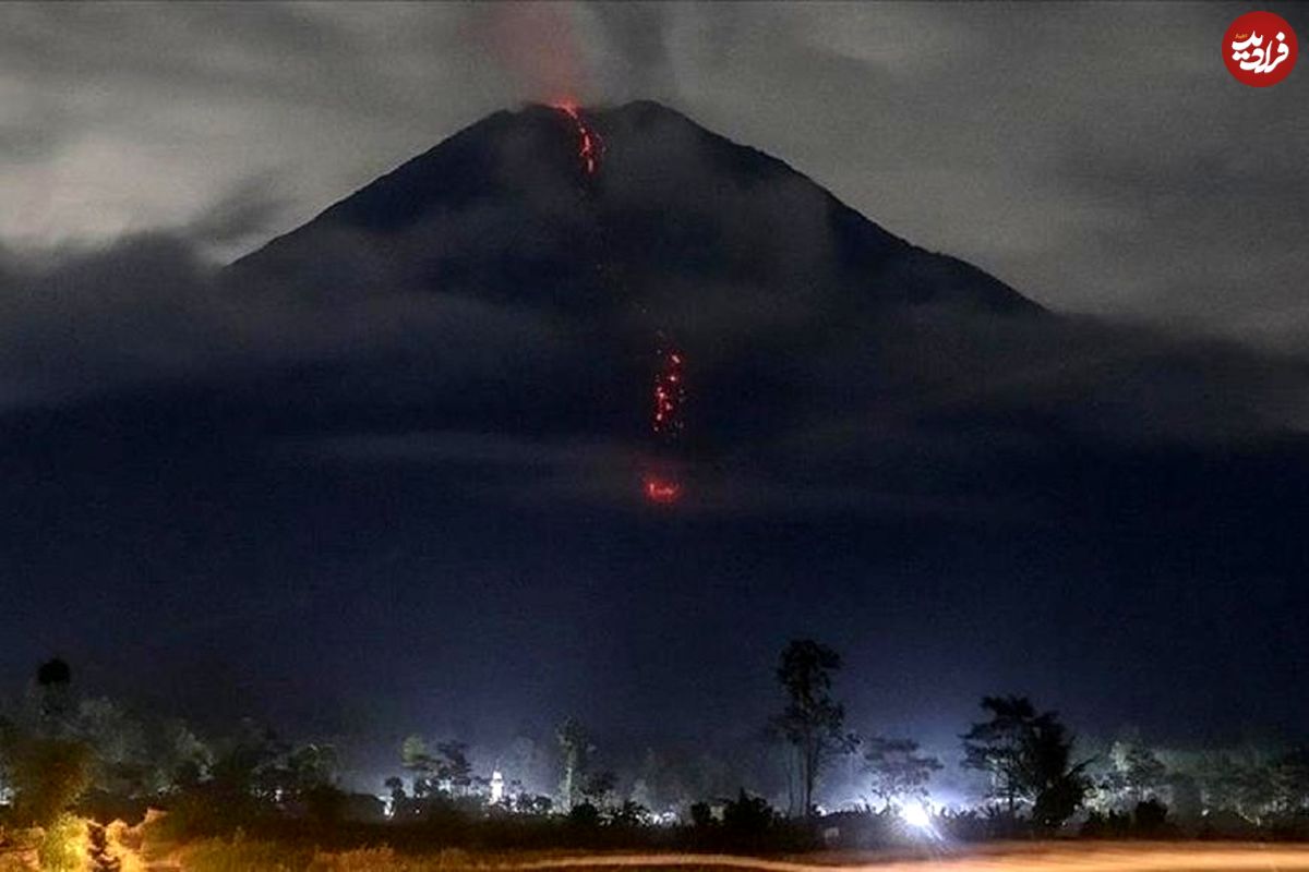 (ویدئو) لحظه فوران آتشفشان در اندونزی