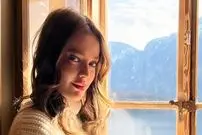 عکس| سفر زمان؛ «هولیا دیکن» بازیگر ترکیه‌ای در کنار «علی انصاریان» در یکی از آخرین فیلم‌هایش