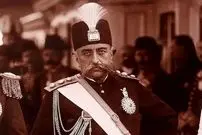 عکس| سفر زمان؛ ژست «مظفرالدین شاه قاجار» با فنجان قهوه‌خوری