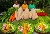 ببینید| غذای روستایی در سنگاپور؛ پخت مرغ بخار پز با سبزیجات در روستا