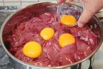 (ویدئو) دستور پخت یک غذای خوشمزه 100 هزارتومانی با یک کیلو جگرمرغ به سبک روسی 