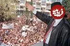 عکس| سفر در زمان؛ پیرزن عراقی در حال بوسیدن چشم «صدام»؛ دهه 60