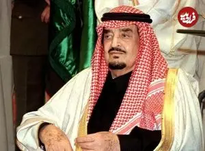 عکس| سفر در زمان؛ «ملک فهد، پادشاه عربستان» در حال گفتگو با رئیس جمهور الجزایر؛ سال 1360