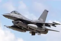 ببینید| مانور F16 در آسمان