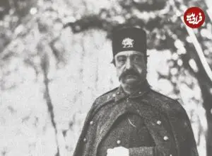عکس| سفر زمان؛ عکس یادگاری «ناصرالدین شاه و ملیجک» در باغ سرخه‌حصار