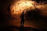 غار هزارتویی که زیر یک خانه کشف شد