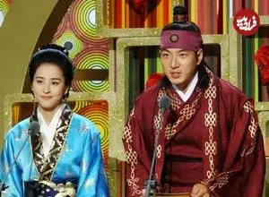 عکس| سفر زمان؛ تیپ و چهرۀ تازۀ «جومونگ» در 54 سالگی