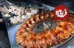 ببینید؛ غذای خیابانی در کره؛ مرغ کبابی در فر گردان در سئول 
