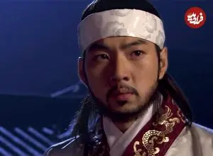 عکس| سفر در زمان «جومونگ و اویی» مشغول استراحت در پشت صحنه؛ سال 1384