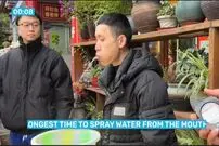 (ویدئو) مرد چینی با فوران مداوم آب از دهان به مدت 6 دقیقه رکورد زد