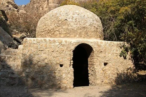 تصاویر| خط قرمزِ آتشکده ساسانی شکسته شد