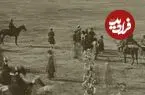 عکس| سفر زمان؛ تمرین نظامیان قاجاری در میدان نقش جهان اصفهان؛ 140 سال قبل