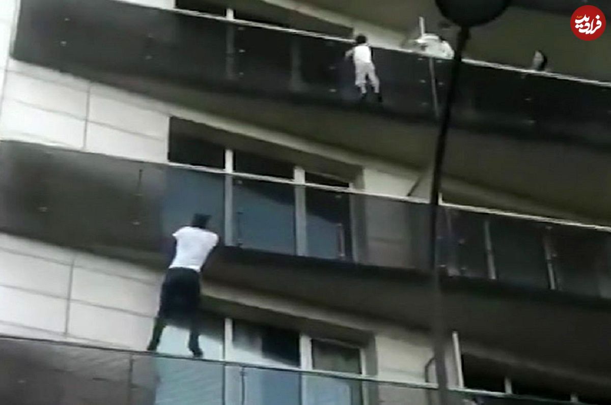 (ویدئو) مرد عنکبوتی دنیای واقعی؛ نجات یک کودک آویزان شده در ارتفاع 16 متری
