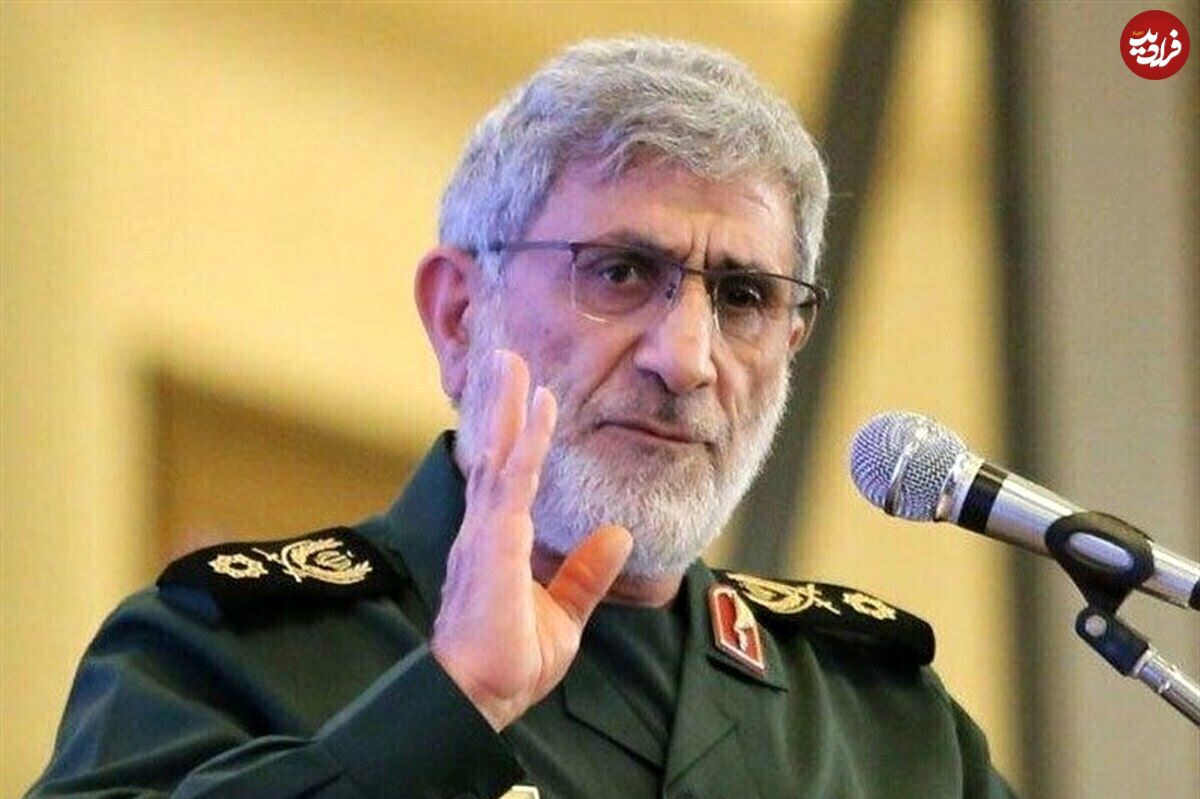 عکس؛ سفر در زمان؛ «سردار قاآنی و سردار سلیمانی» در حیاط بیت رهبری؛ دهه 90