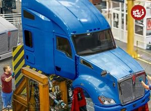 (ویدئو) کامیون های مشهور کنوورث آمریکا چگونه در کارخانه تولید می شوند؟