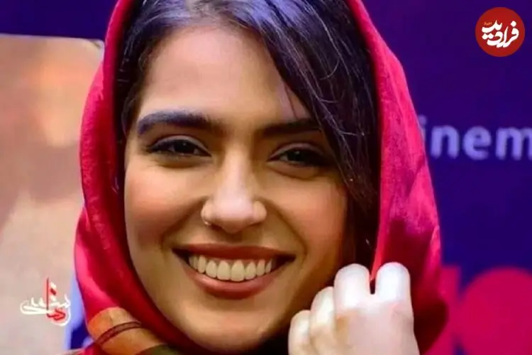 عکس| سفر در زمان؛ «آرزو/مونا کرمی» سریال از سرنوشت در کنار پدر، مادر و برادرش