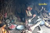 (ویدئو) پخت غذای خاص و عجیب گله داران در سرزمین های مرتفع نپال