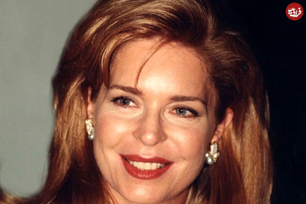 عکس| سفر در زمان؛ «ملکه نور و ملک حسین پادشاه اردن» در کاخ سلطنتی شان؛ سال 1356 