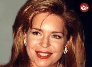 عکس| سفر در زمان؛ «ملکه نور و ملک حسین پادشاه اردن» در کاخ سلطنتی شان؛ سال 1356 