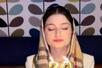 عکس| سفر زمان؛ «سارا و نیکا» در کنار عکاس در پشت صحنه «پایتخت 2»