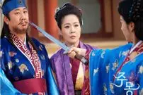 عکس| سفر به تاریخ؛ عکس یادگاری «عمه چیریانگ، معاون یِنگ‌تک و چانسو» در پشت‌صحنه «جومونگ»