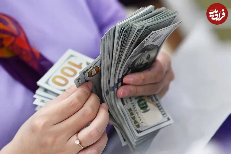 قیمت دلار امروز چهارشنبه 4 شهریور 1405؛ افت 3200 تومانی