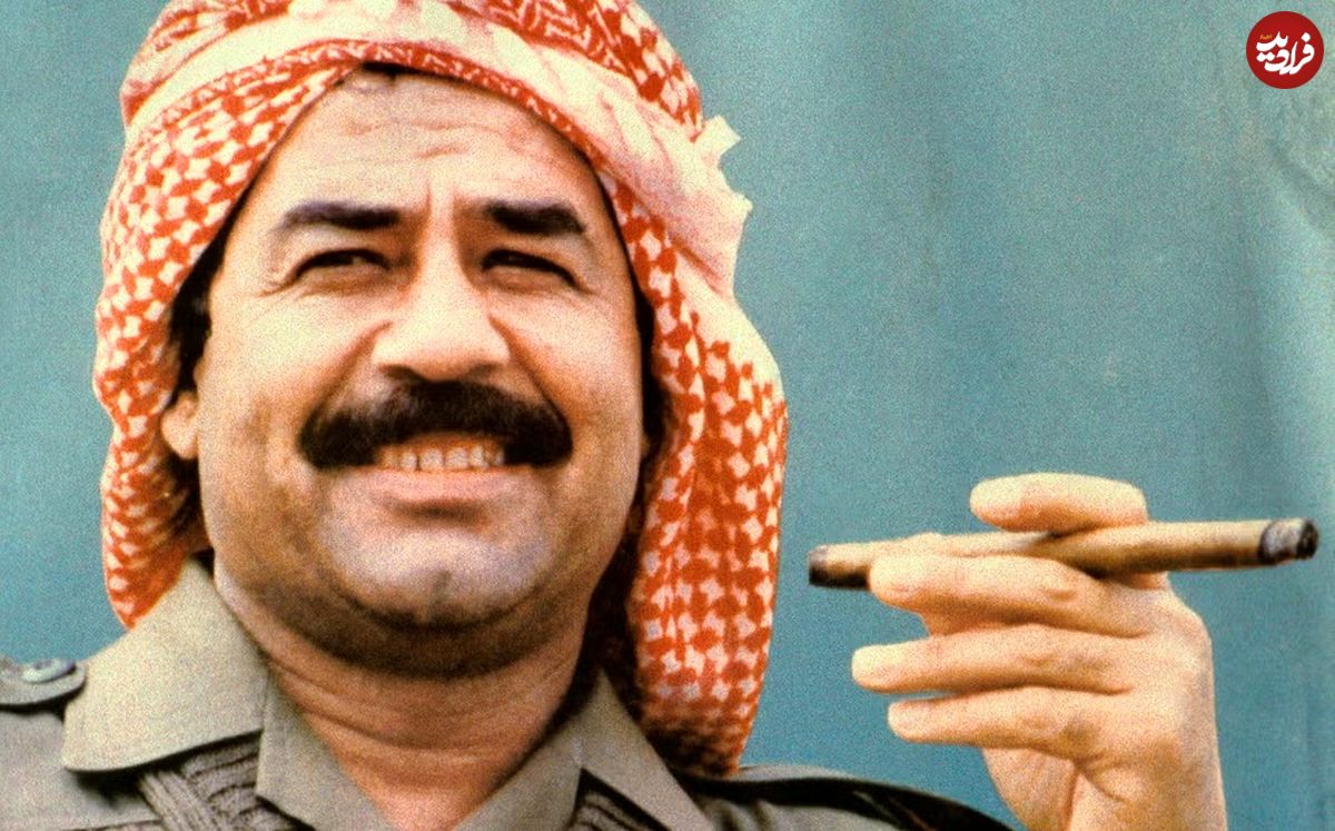 عکس| سفر به تاریخ؛ «صدام» 25 ساله در حال نشانه رفتن «اسلحه» به سمت نامزدش «ساجده»