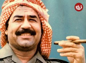 عکس| سفر به تاریخ؛ «صدام» 25 ساله در حال نشانه رفتن «اسلحه» به سمت نامزدش «ساجده»