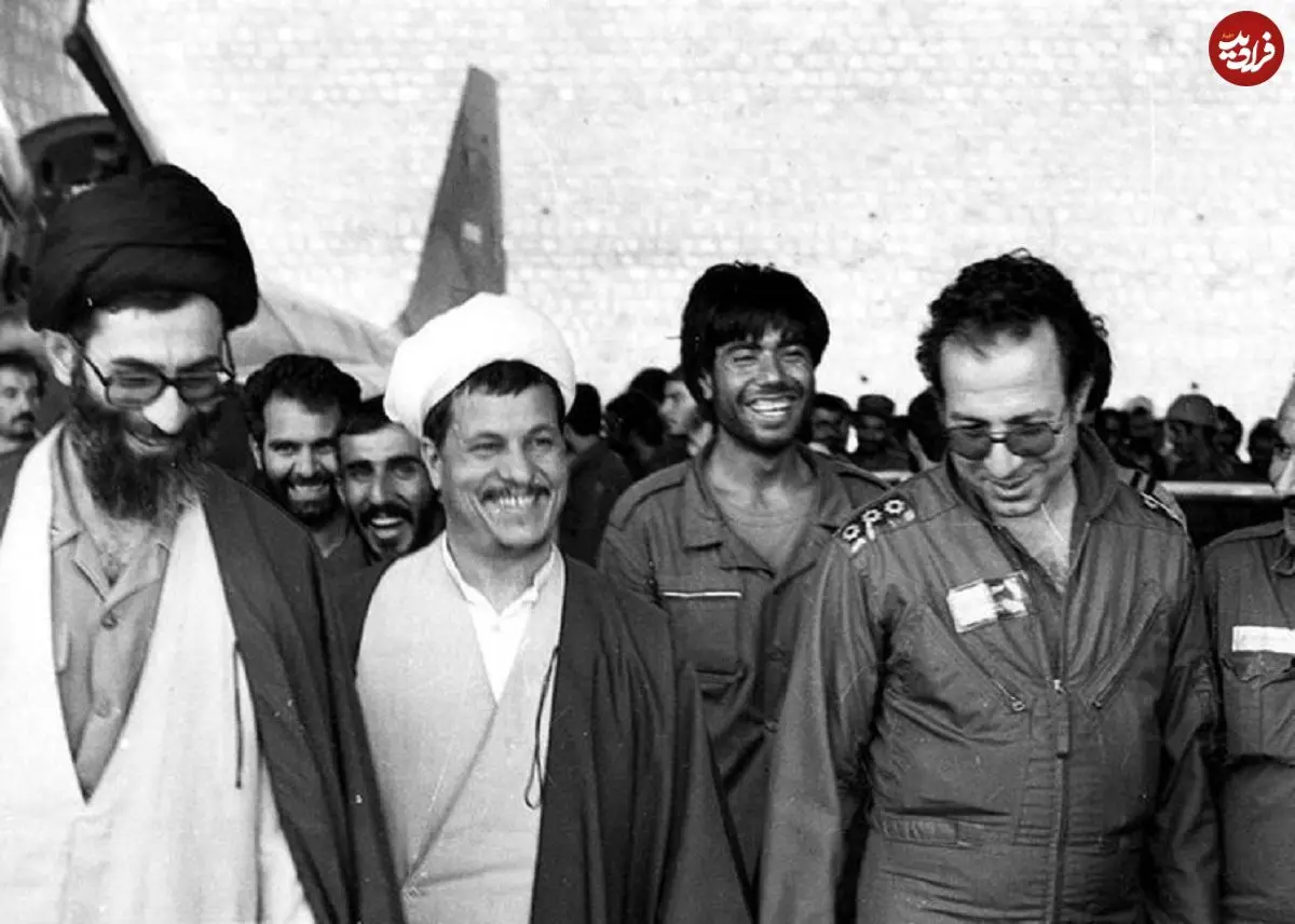 سفر در زمان؛ خاطرات هاشمی: صحبت مفصلی درباره توطئه انحلال ارتش در اوایل انقلاب کردم