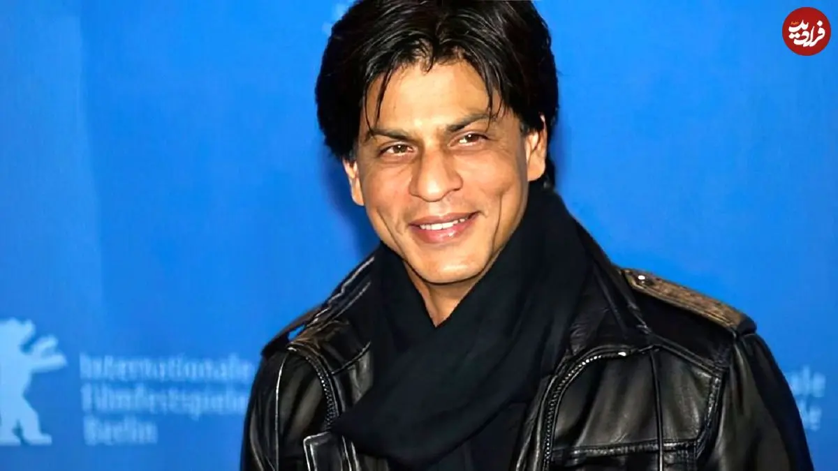 عکس| سفر در زمان؛ «شاهرخ خان» در کمپین آگاهی‌بخشی «شهر را تمیز نگه دارید» در بمبئی؛ سال 1384