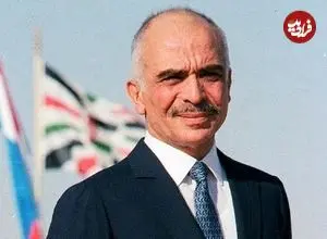 عکس| سفر در زمان؛ «ملک حسین، پادشاه سابق اردن» در مراسم پذیرایی کاخ سفید؛ سال 1351