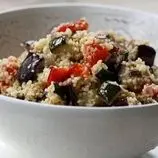 خوراک باقلا و بادمجان یونانی؛ یک وعده سبک و پرعطر