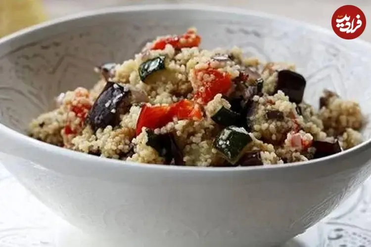 خوراک باقلا و بادمجان یونانی؛ یک وعده سبک و پرعطر