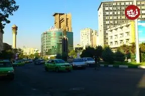 عکس| سفر به تهران قدیم؛ تصویر هوایی از میدان فاطمی و ساختمان وزارت کشور؛ سال 55