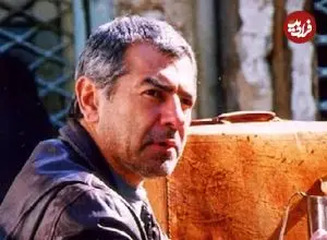 عکس| سفر در زمان؛ «مسعود کیمیایی و فرامرز قریبیان» در جوانی و در جریان یک سفر؛ دهه 40