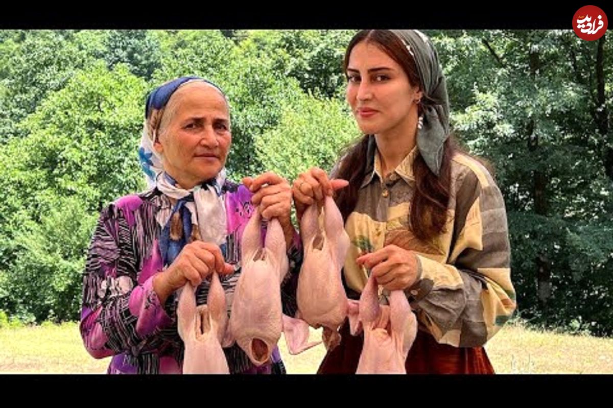 (ویدئو) پخت هیجان انگیز مرغ لونگی، غذای محبوب گیلانی ها در یک روستای زیبا در آستارا