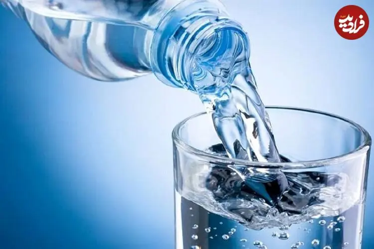 اثرات نوشیدن بیش از حد آب