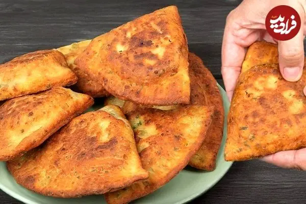 ببینید| طرز تهیه یک پیراشکی ساده با سیب زمینی