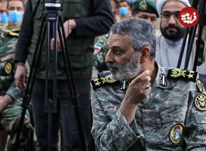 تصویر؛ سفر در زمان؛ «عکس یادگاری سرلشکر موسوی در کنار سرلشکر باقری و سردار سلامی»