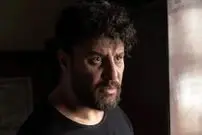 عکس| سفر زمان؛ «جواد عزتی» در حال دریافت تقدیرنامه از «ضرغامی»؛ دهۀ 80
