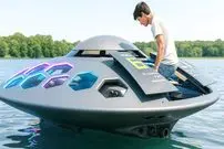 ببینید| مراحل ساخت یک قایق شبیه بشقاب پرنده به روش ویتنامی